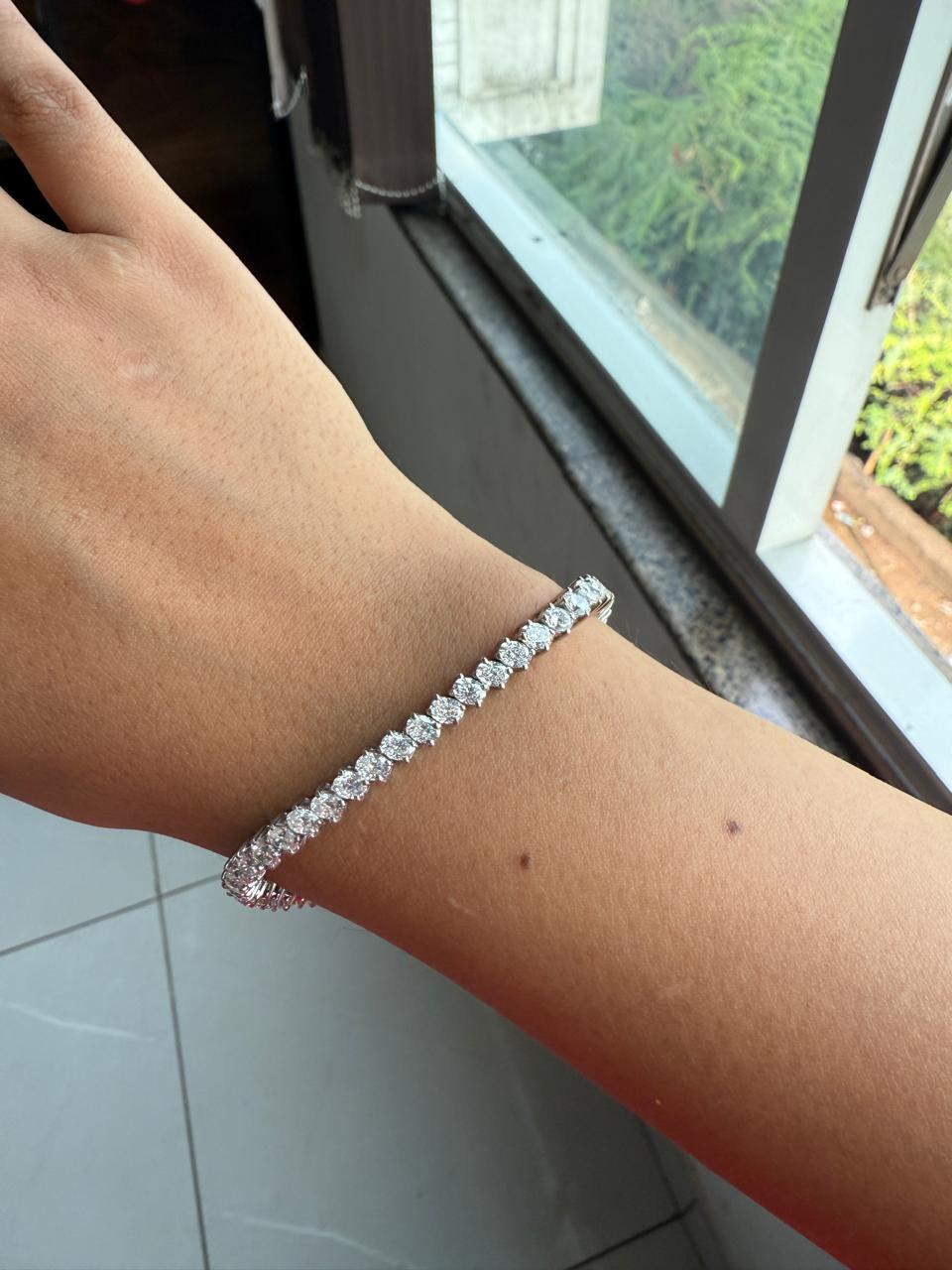 Oval Moissanite Tennis Bracelet | 14K White Gold Vermeil, 925 Sterling Silver