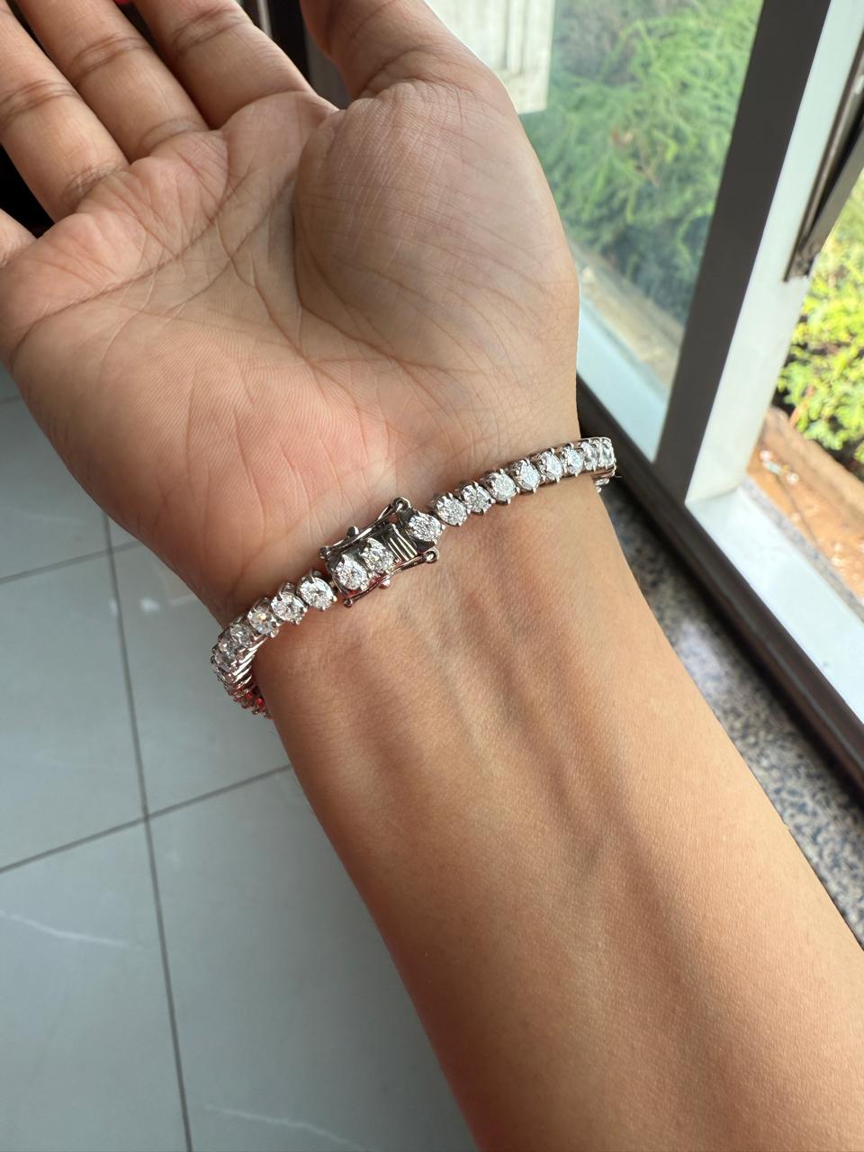 Oval Moissanite Tennis Bracelet | 14K White Gold Vermeil, 925 Sterling Silver