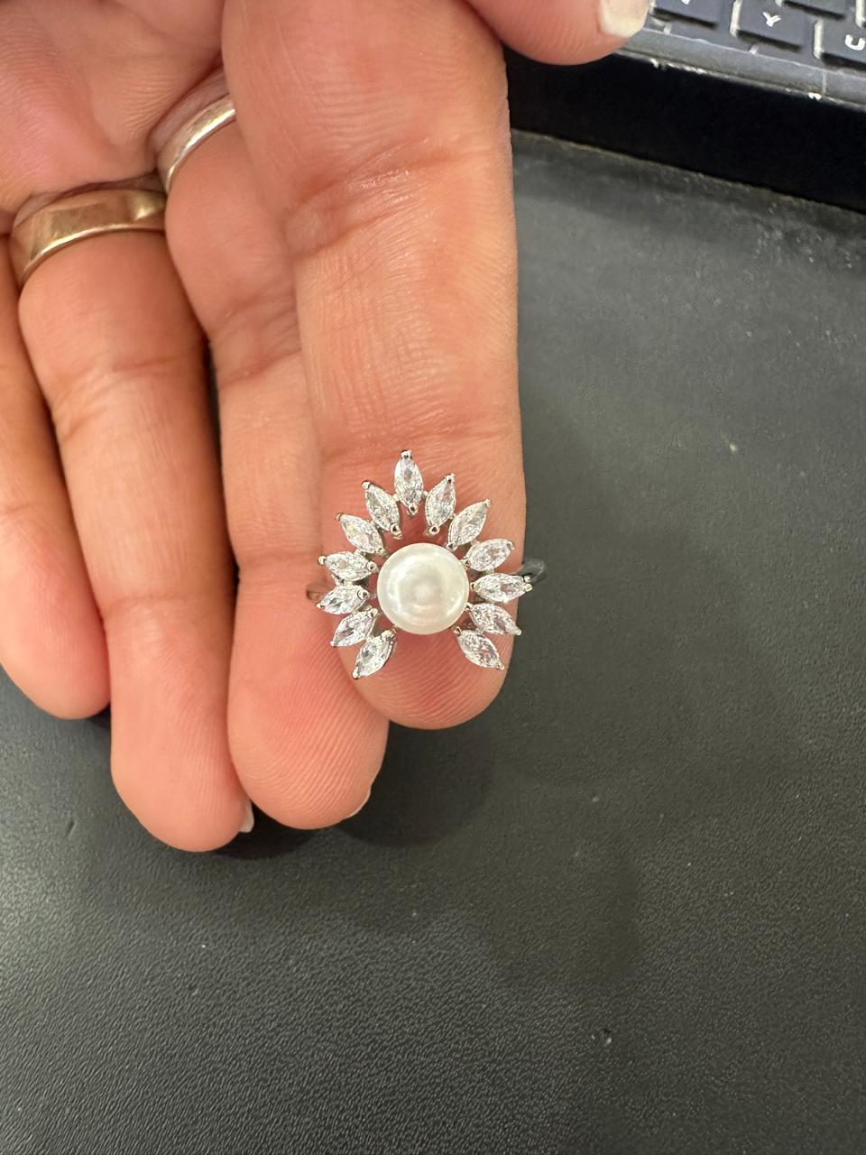 925 Sterling Silver Pearl & Moissanite Ring - Sunburst Statement Jewelry