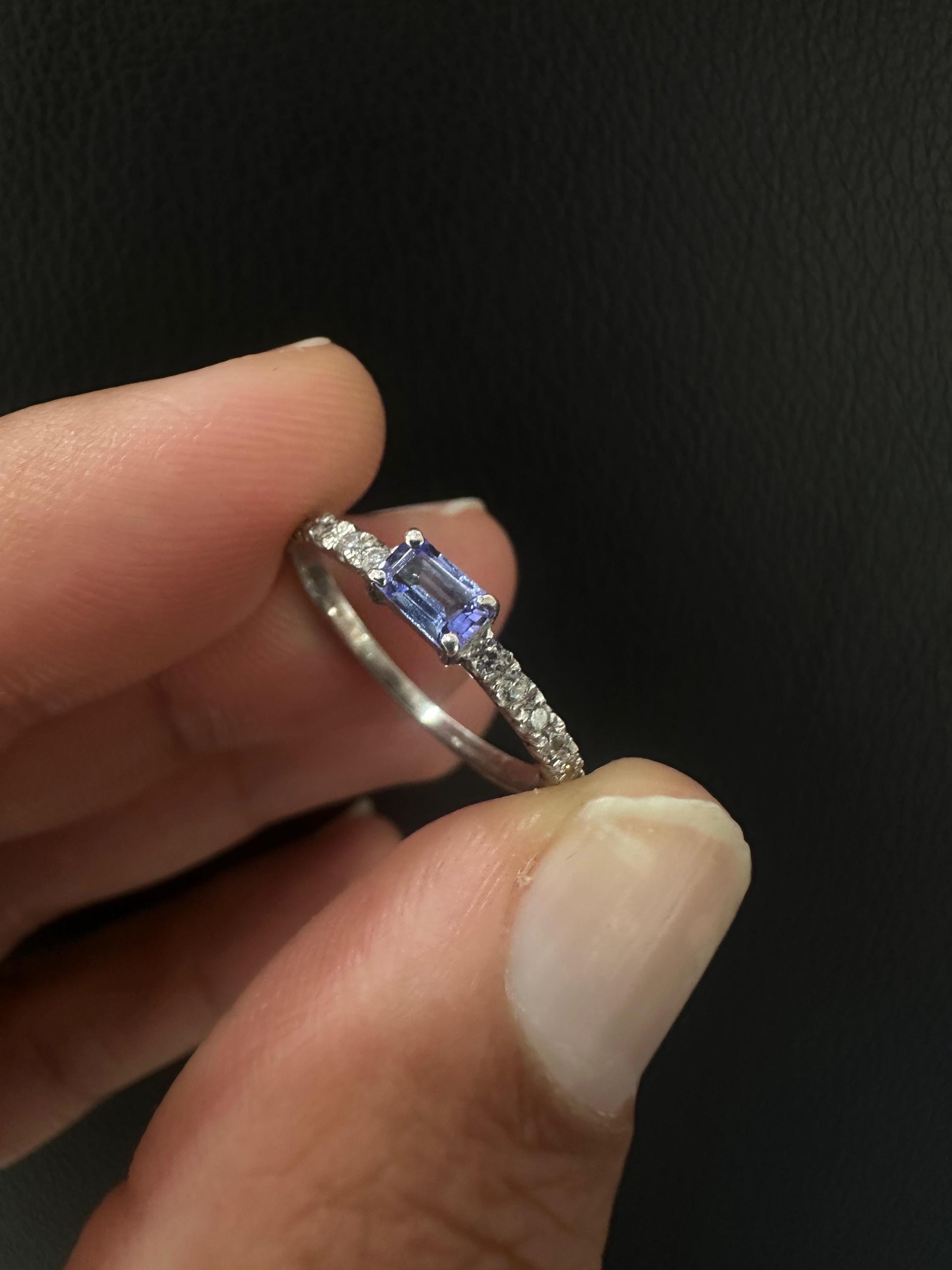 Baguette Cut Tanzanite Diamond Ring | 14K White Gold Minimalist Blue Violet Gemstone