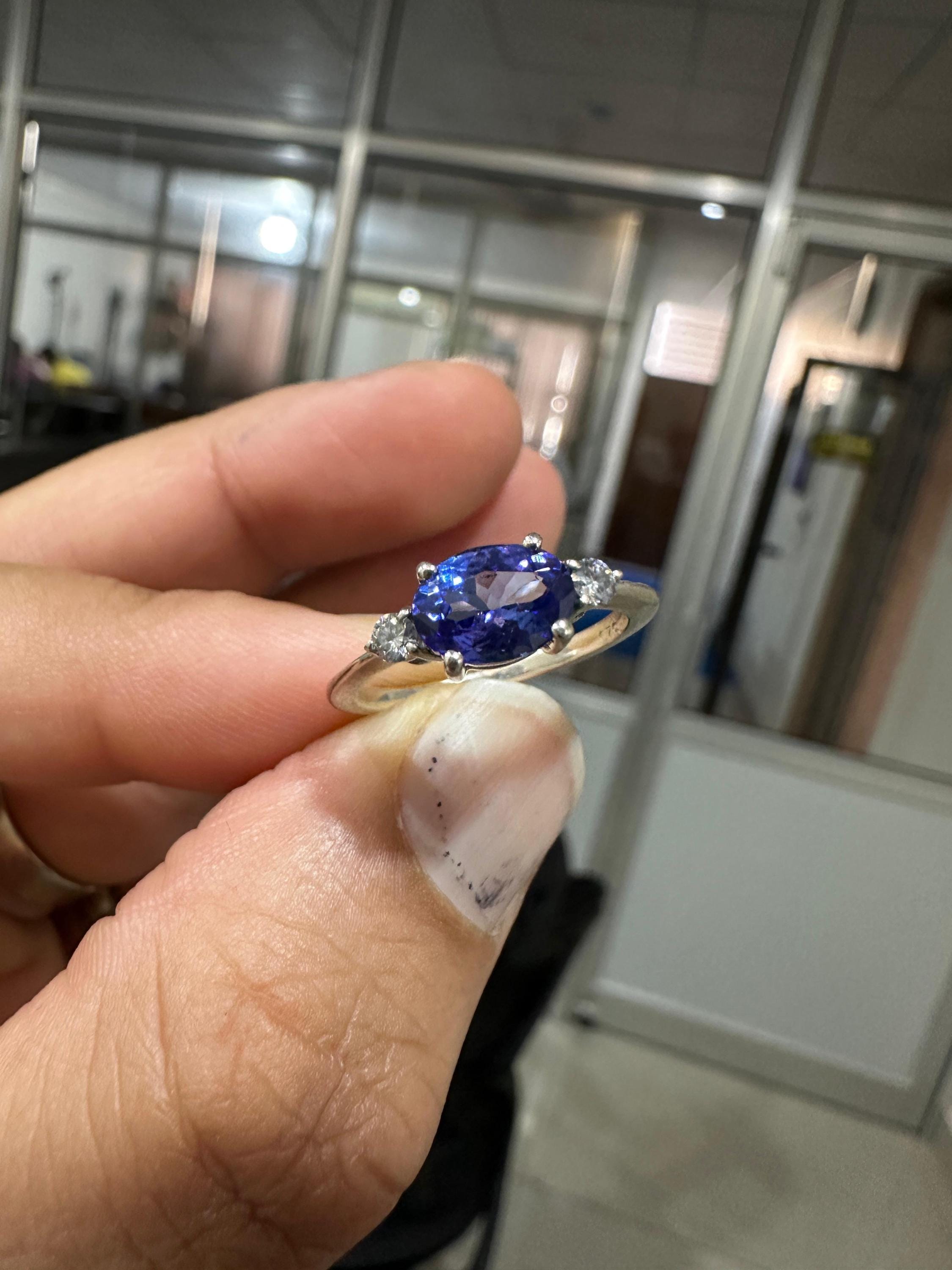 14K White Gold Oval Tanzanite Diamond Engagement Ring – 1.5 CT Natural Blue Gemstone