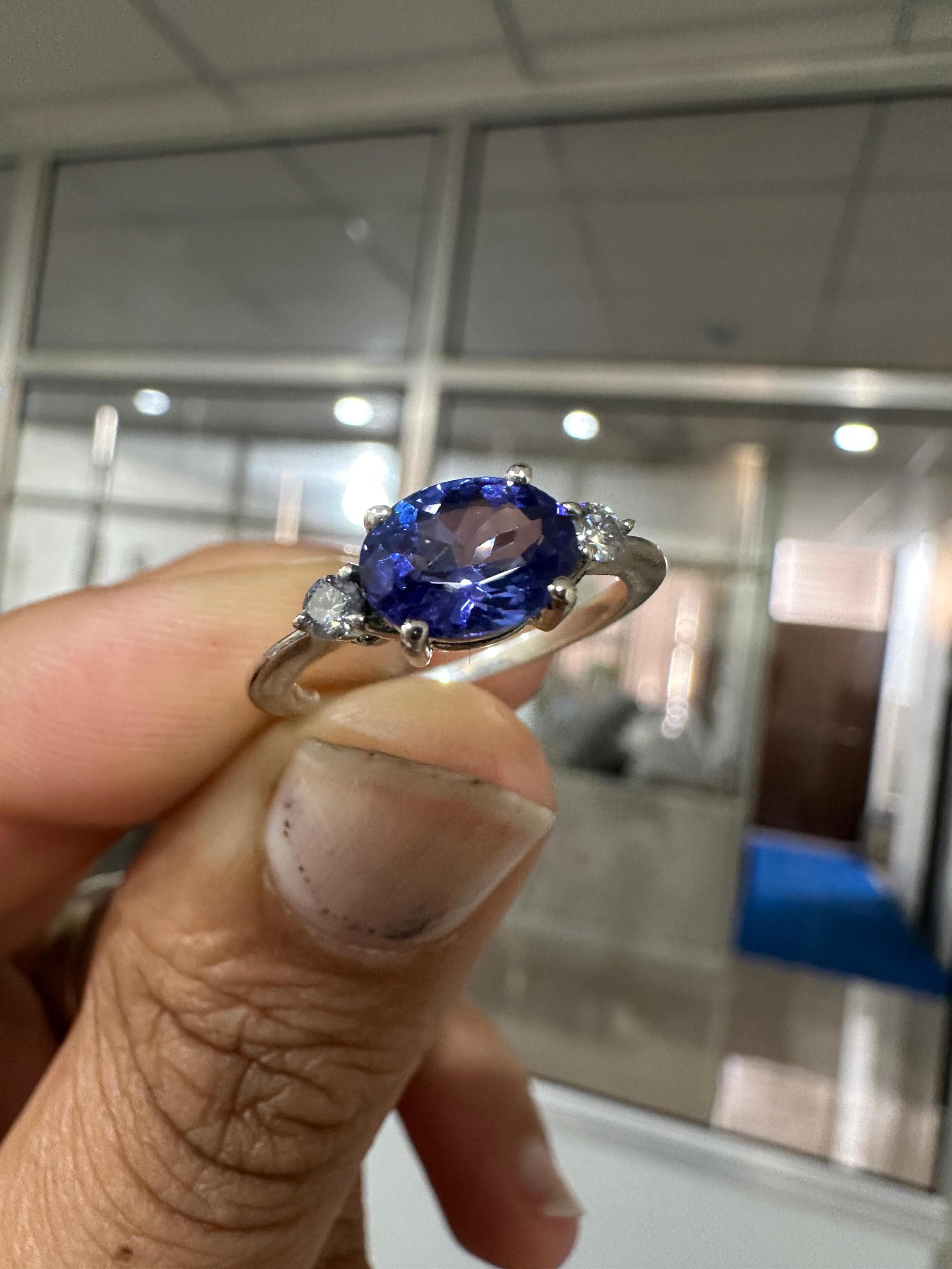 14K White Gold Oval Tanzanite Diamond Engagement Ring – 1.5 CT Natural Blue Gemstone