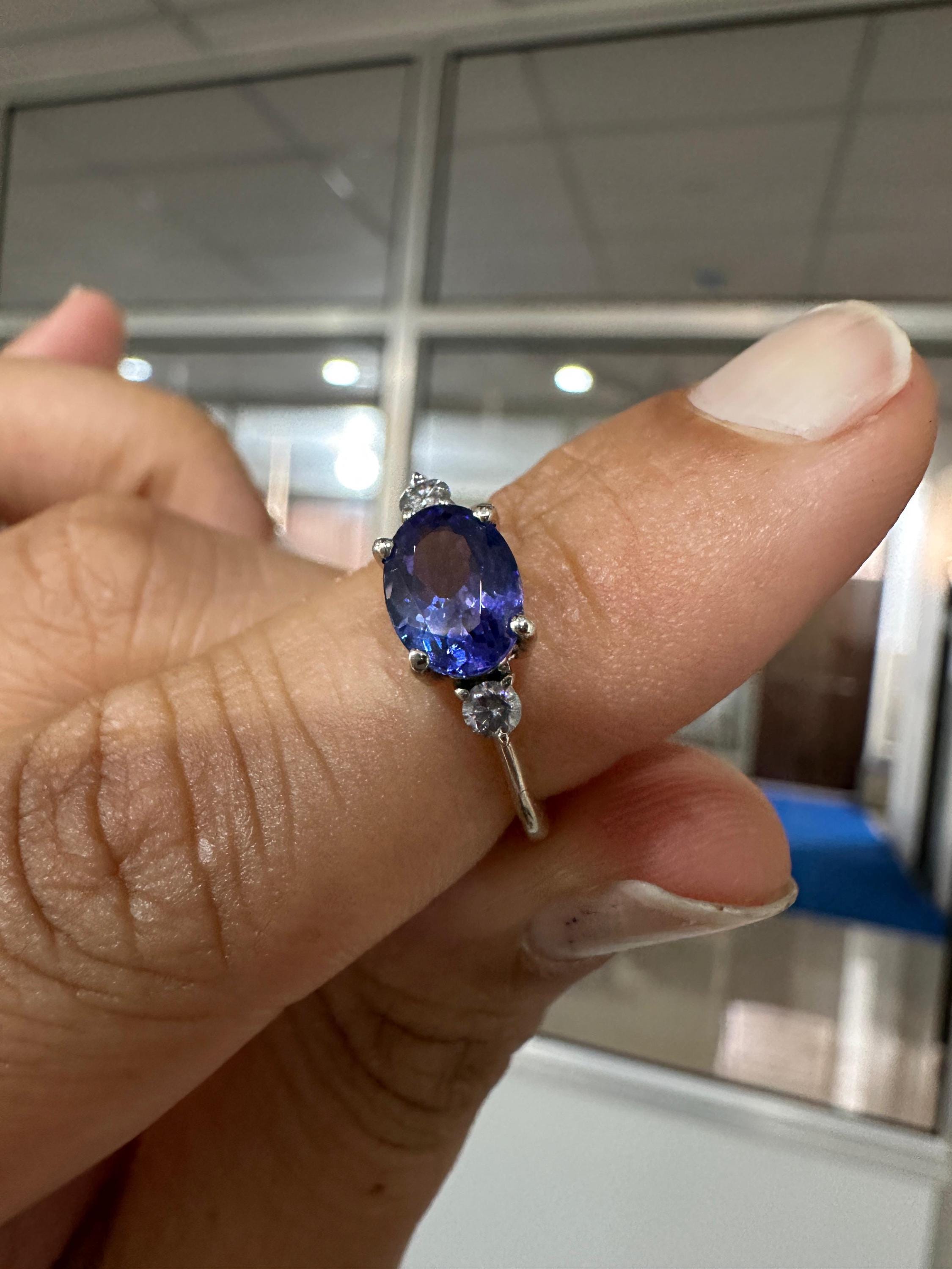 14K White Gold Oval Tanzanite Diamond Engagement Ring – 1.5 CT Natural Blue Gemstone