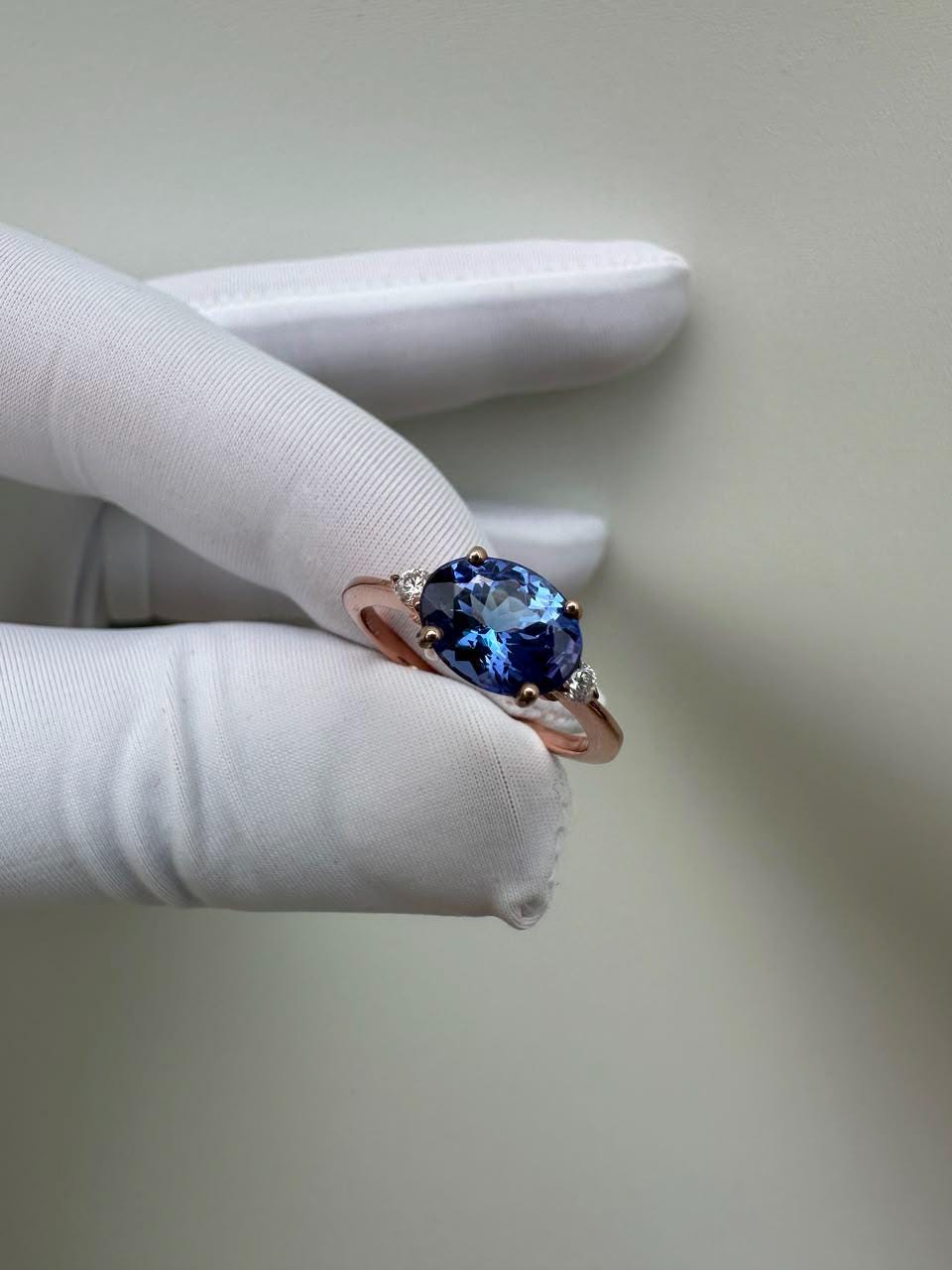 14K Rose Gold Oval Tanzanite Ring – Elegant Solitaire Engagement Ring, Diamond Accents