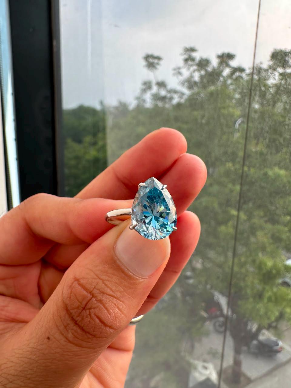 Pear cut Blue Moissanite Hidden Halo Engagement Ring | 14K White Gold, 7 Ct