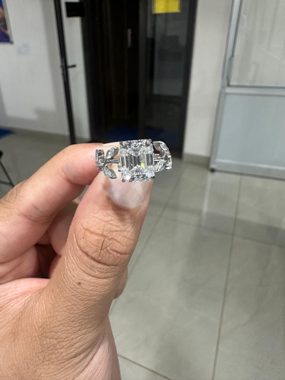 Moissanite Leaf Inspired Engagement Ring | 14K White Gold | Luxury wedding ring for her