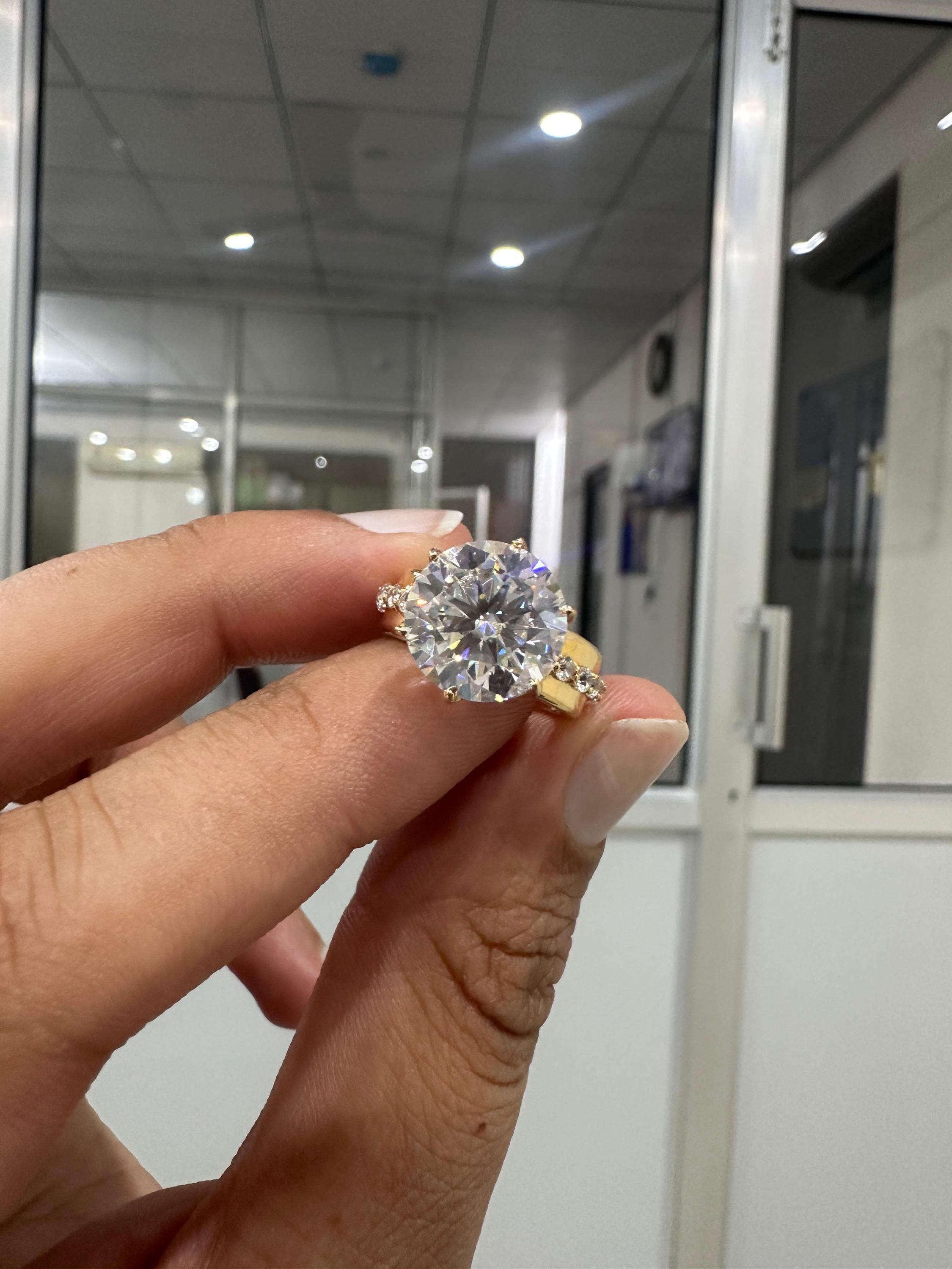 5 Ct Moissanite Lotus Engagement Ring | 14k Gold Finish