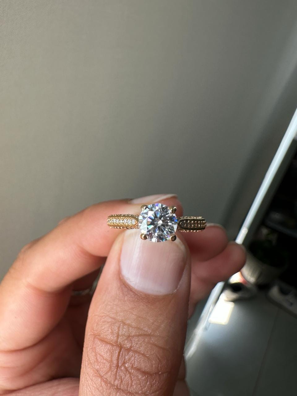1 CT Round Lab Diamond Engagement Ring, 14K Yellow Gold, IGI Certified Pavé Band