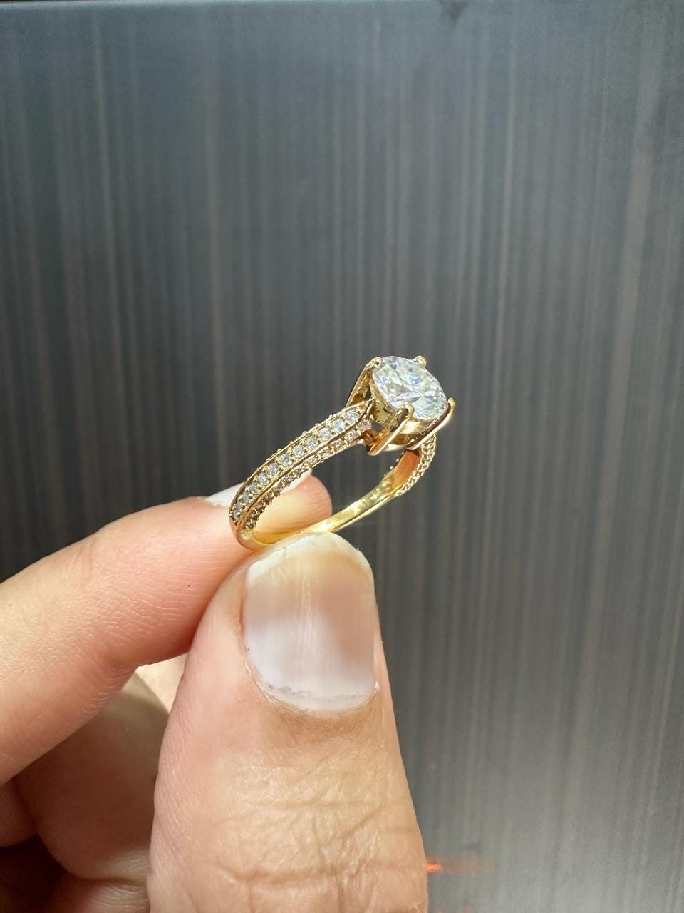 1 CT Round Lab Diamond Engagement Ring, 14K Yellow Gold, IGI Certified Pavé Band