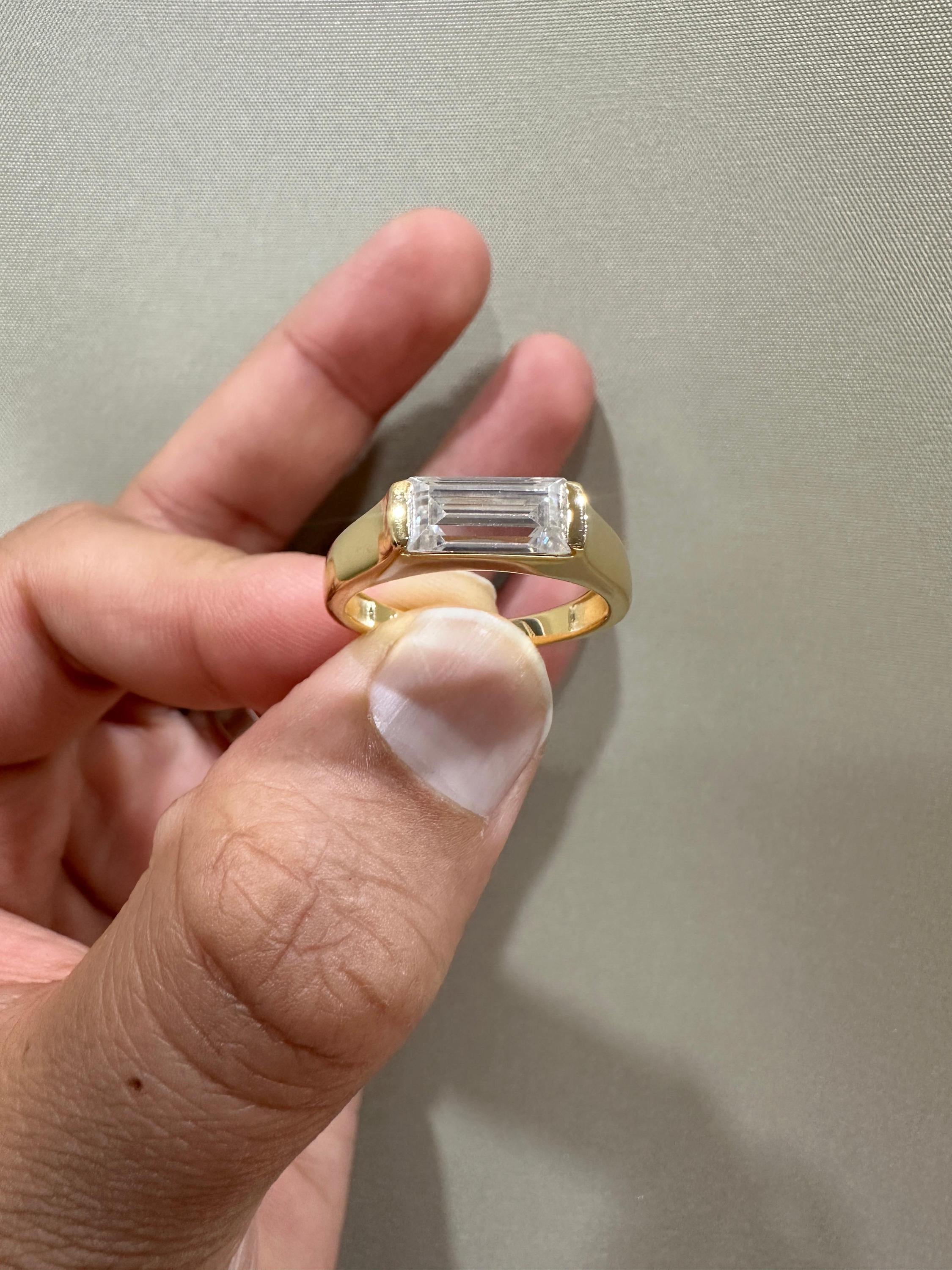 Men's Diamond Engagement Ring: 14K Yellow Gold Baguette cut Signet Ring, 2 CT