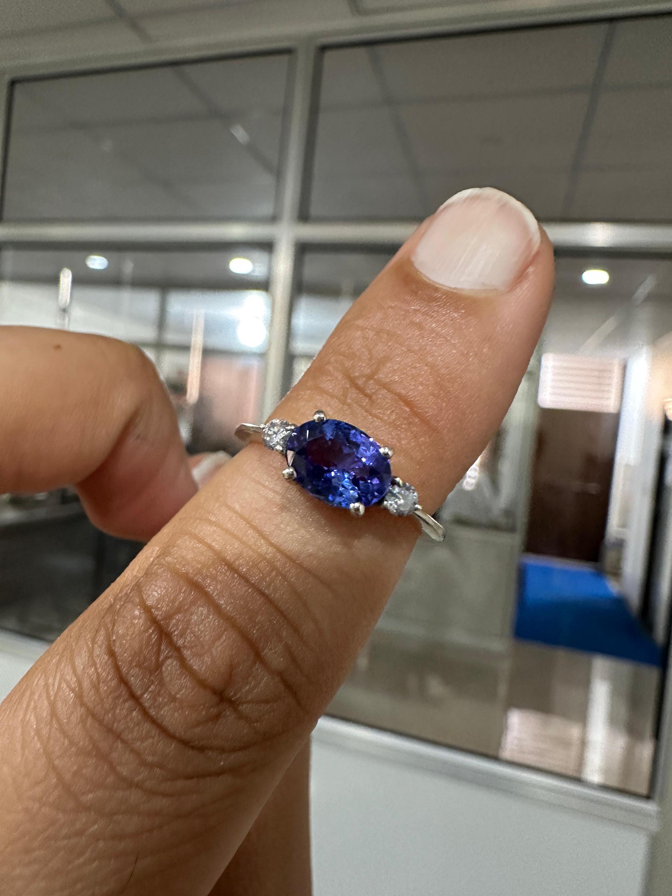 14K White Gold Oval Tanzanite Diamond Engagement Ring – 1.5 CT Natural Blue Gemstone