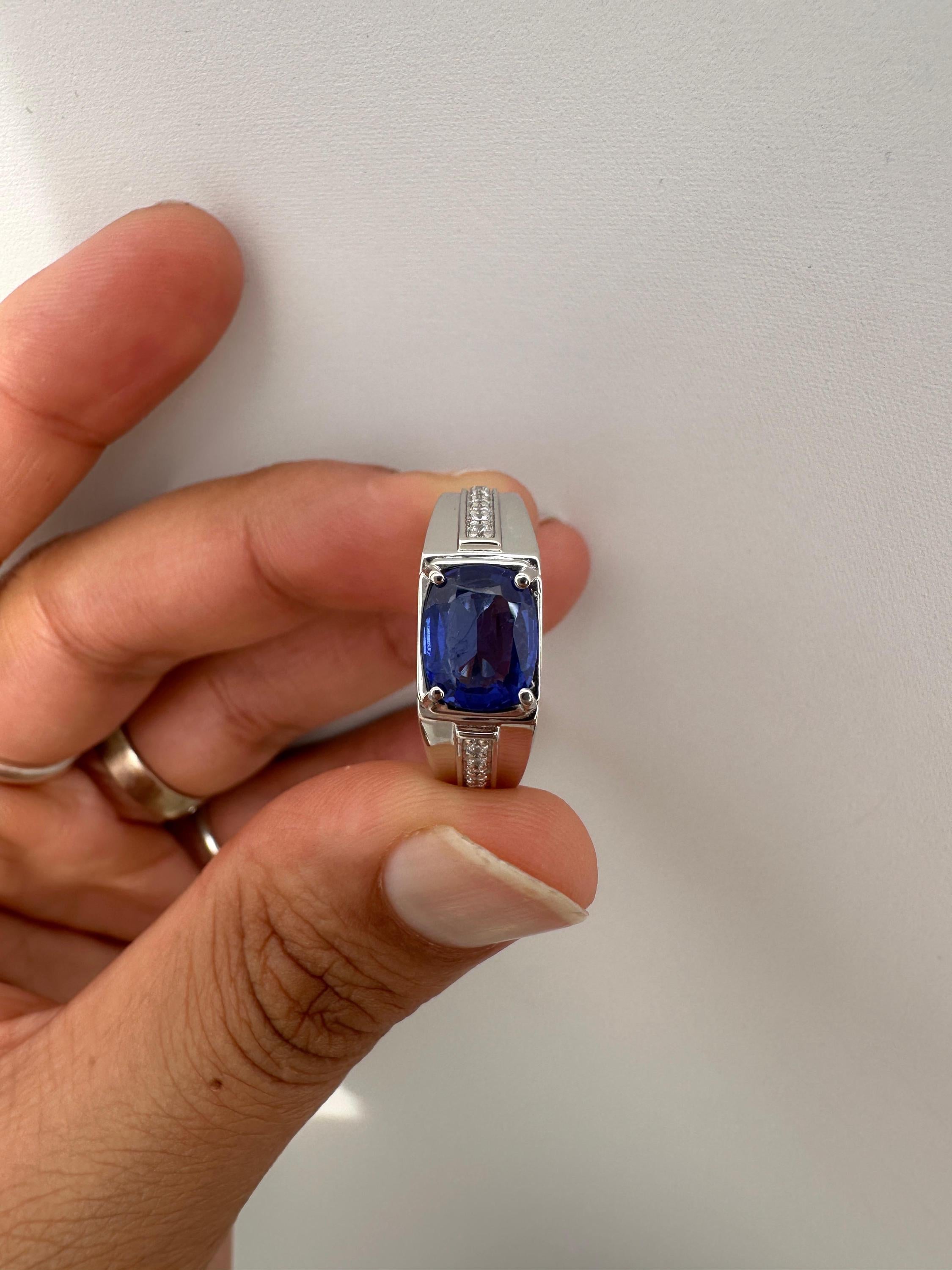 Sapphire Cushion Cut Men’s Engagement Ring in 14K White Gold, Blue Gemstone Ring