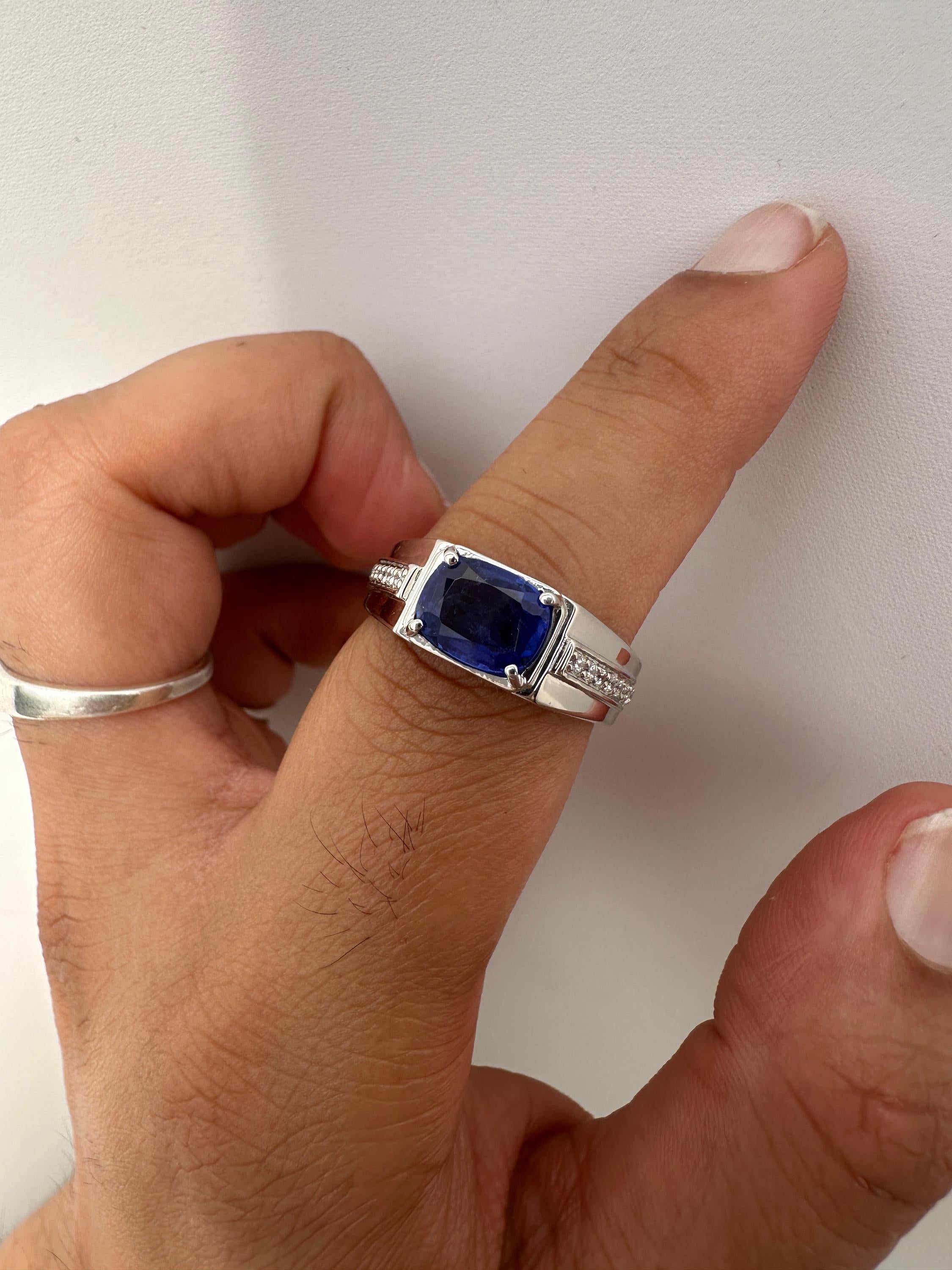 Sapphire Cushion Cut Men’s Engagement Ring in 14K White Gold, Blue Gemstone Ring