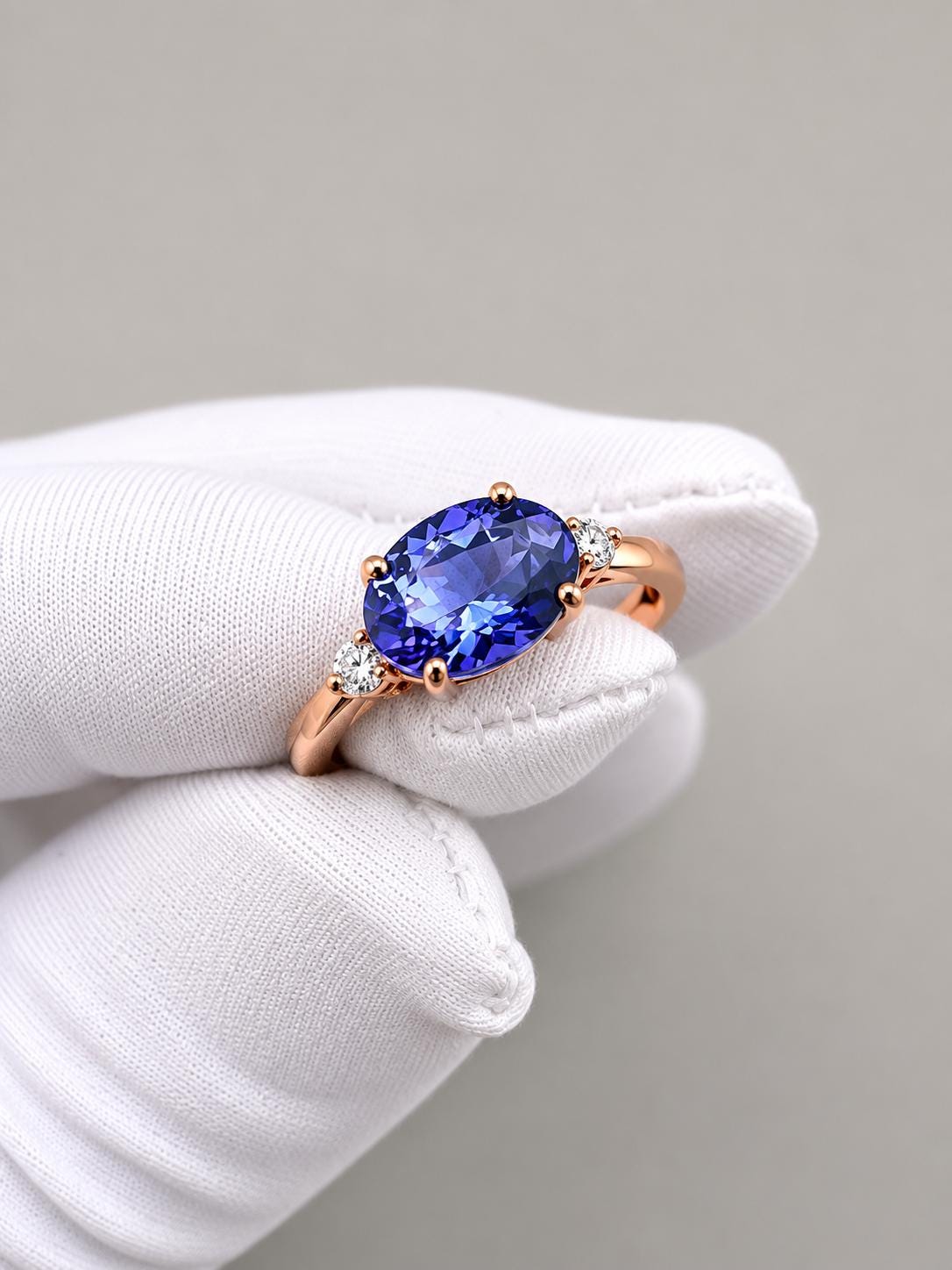 14K Rose Gold Oval Tanzanite Ring – Elegant Solitaire Engagement Ring, Diamond Accents